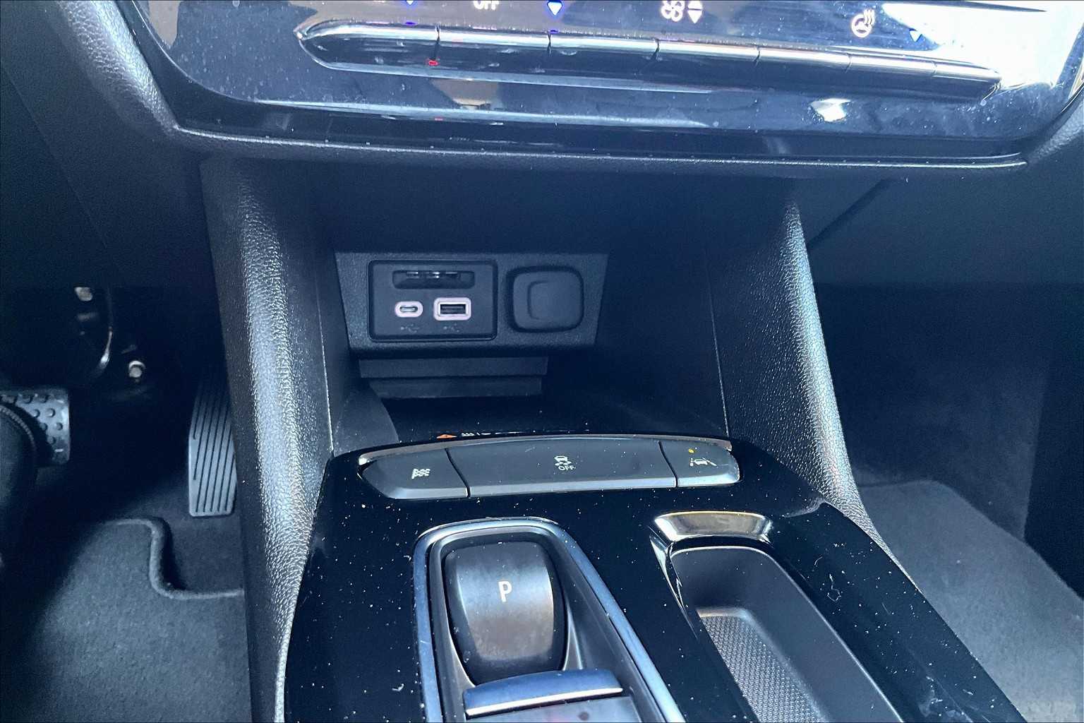 2022 Chevrolet Bolt EUV Premier - Photo 25