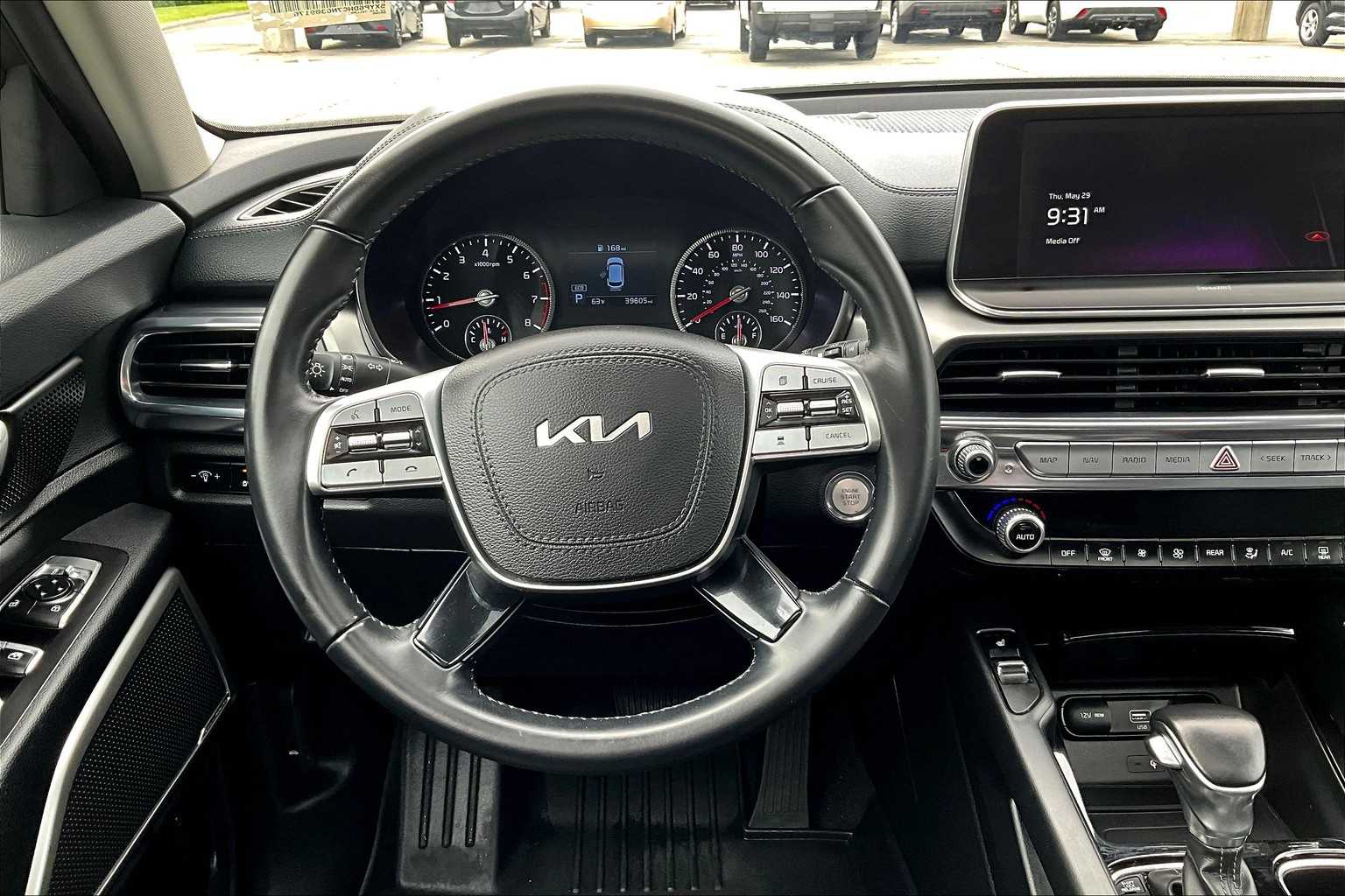 2022 Kia Telluride S - Photo 18