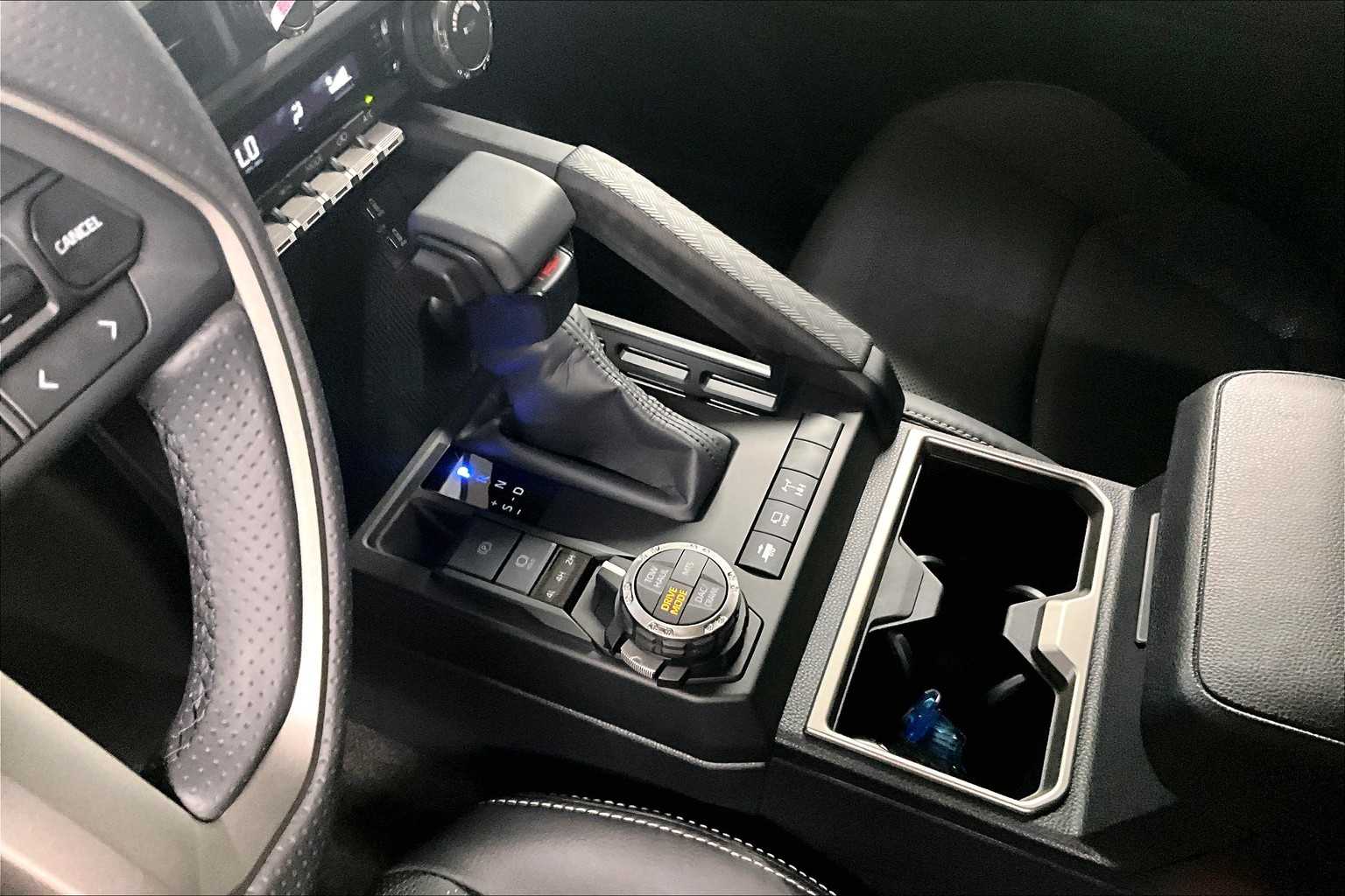 2025 Toyota 4Runner Hybrid TRD Off Road Premium - Photo 14