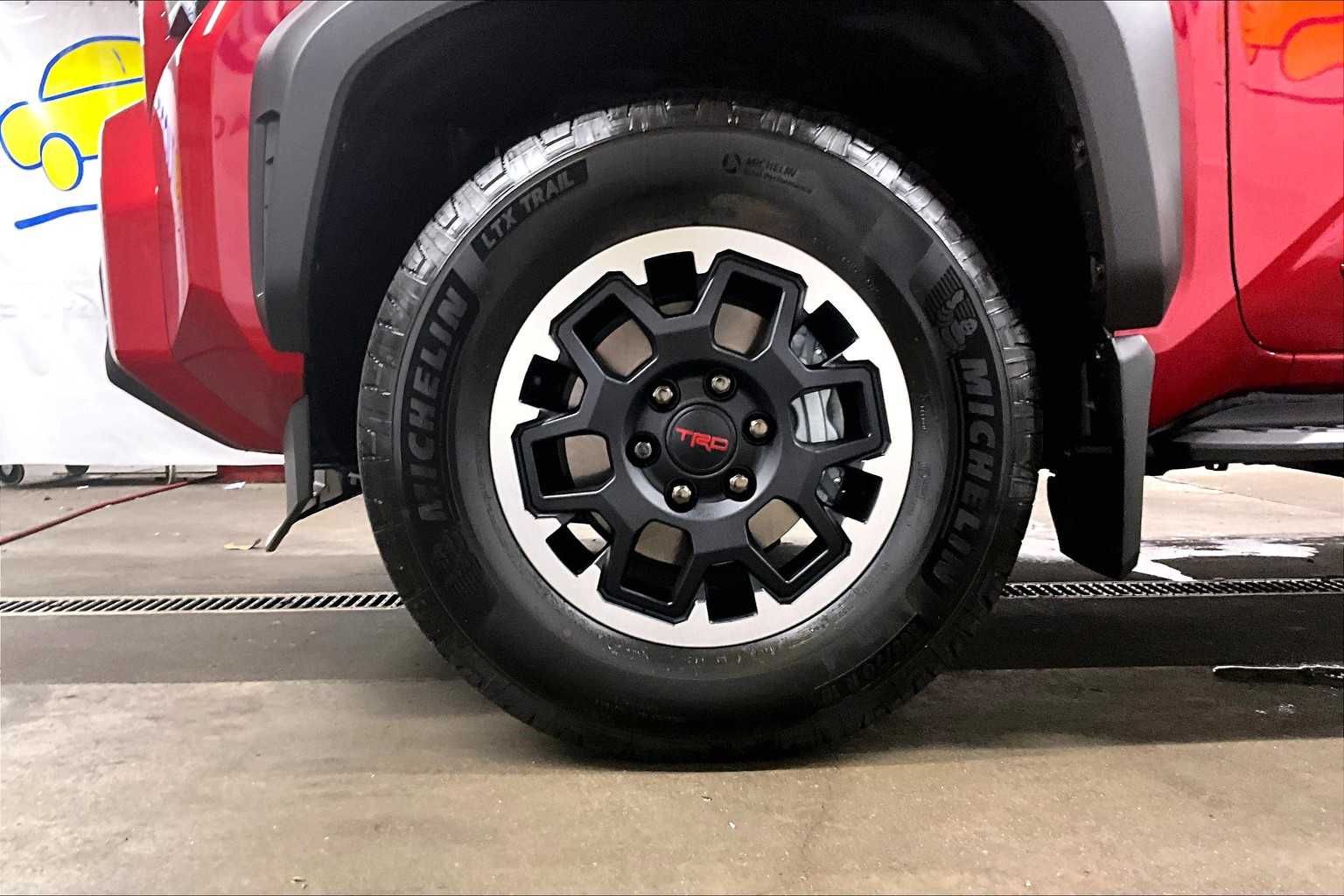 2025 Toyota 4Runner Hybrid TRD Off Road Premium - Photo 8