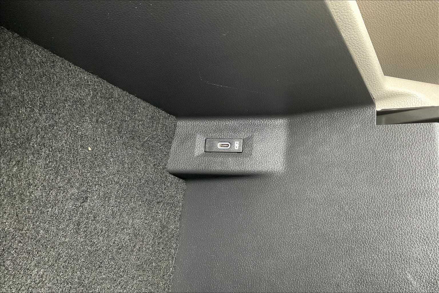 2021 Volkswagen Atlas 3.6L V6 SE w/Technology R-Line - Photo 28