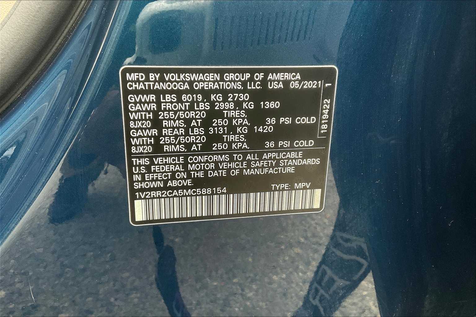 2021 Volkswagen Atlas 3.6L V6 SE w/Technology R-Line - Photo 37