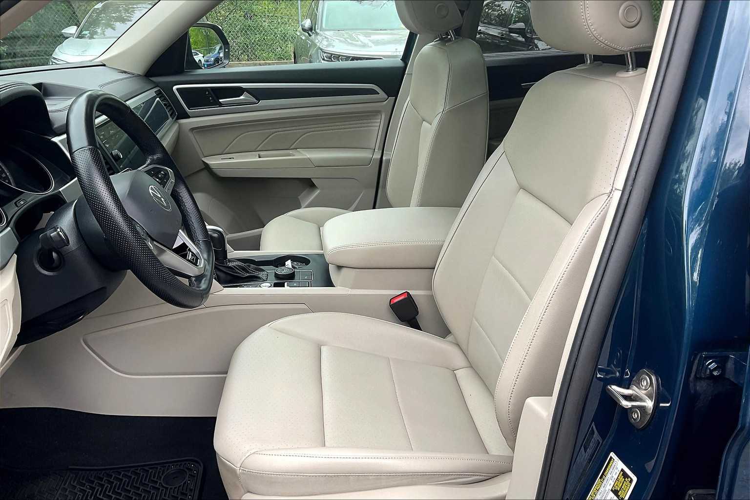2021 Volkswagen Atlas 3.6L V6 SE w/Technology R-Line - Photo 10