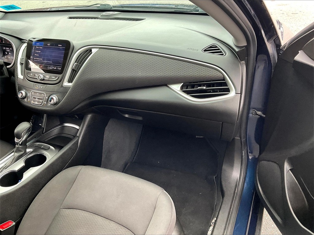 2022 Chevrolet Malibu LT - Photo 12