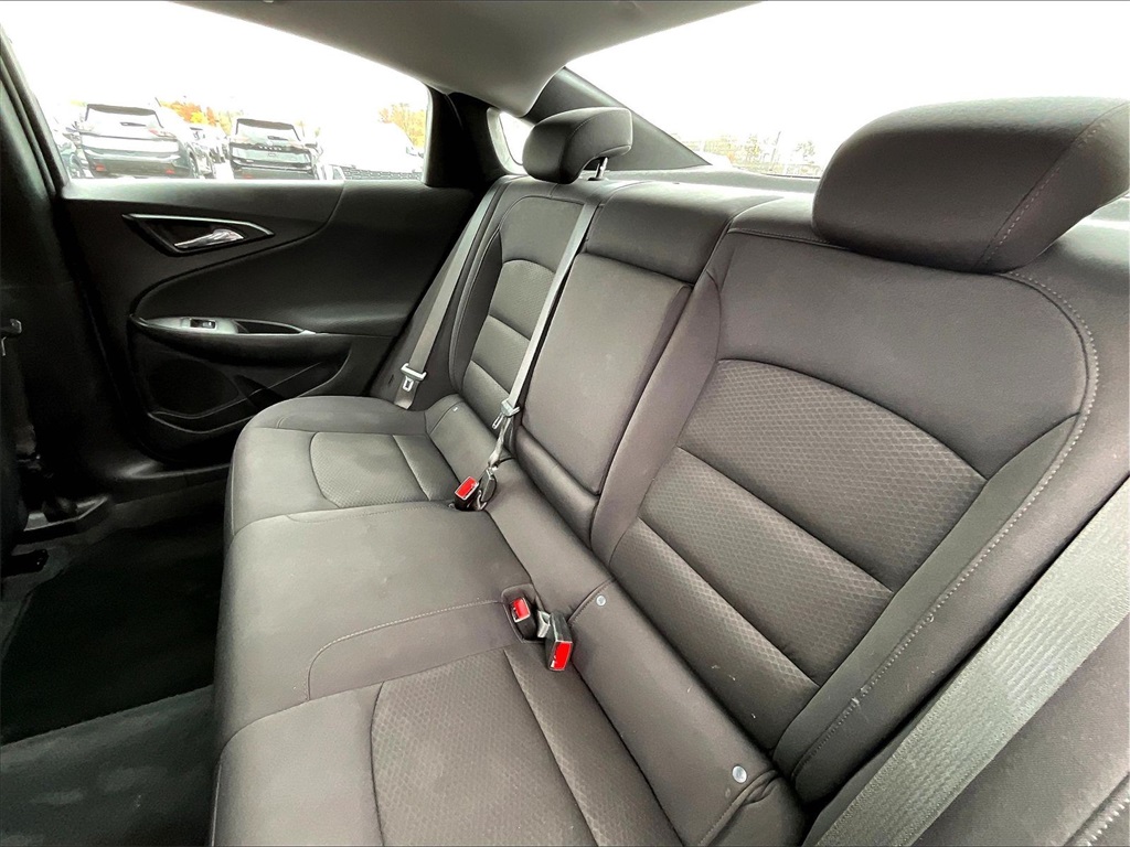 2022 Chevrolet Malibu LT - Photo 14