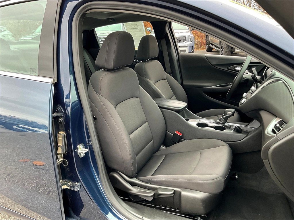 2022 Chevrolet Malibu LT - Photo 10