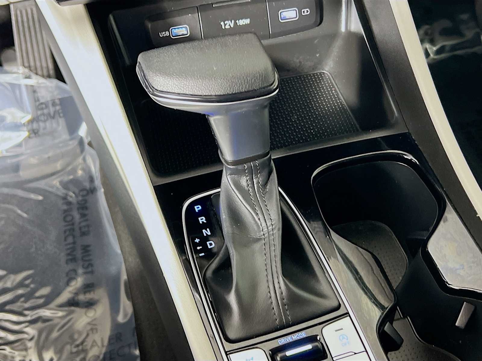 2023 Hyundai Tucson SE - Photo 16