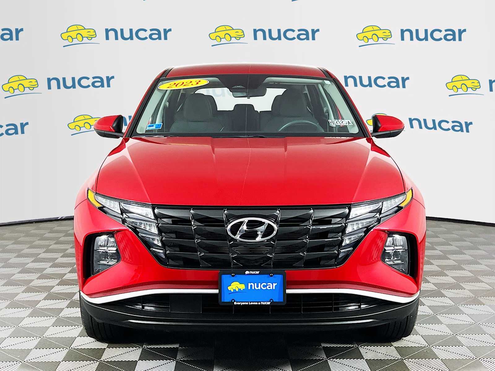 2023 Hyundai Tucson SE - Photo 2