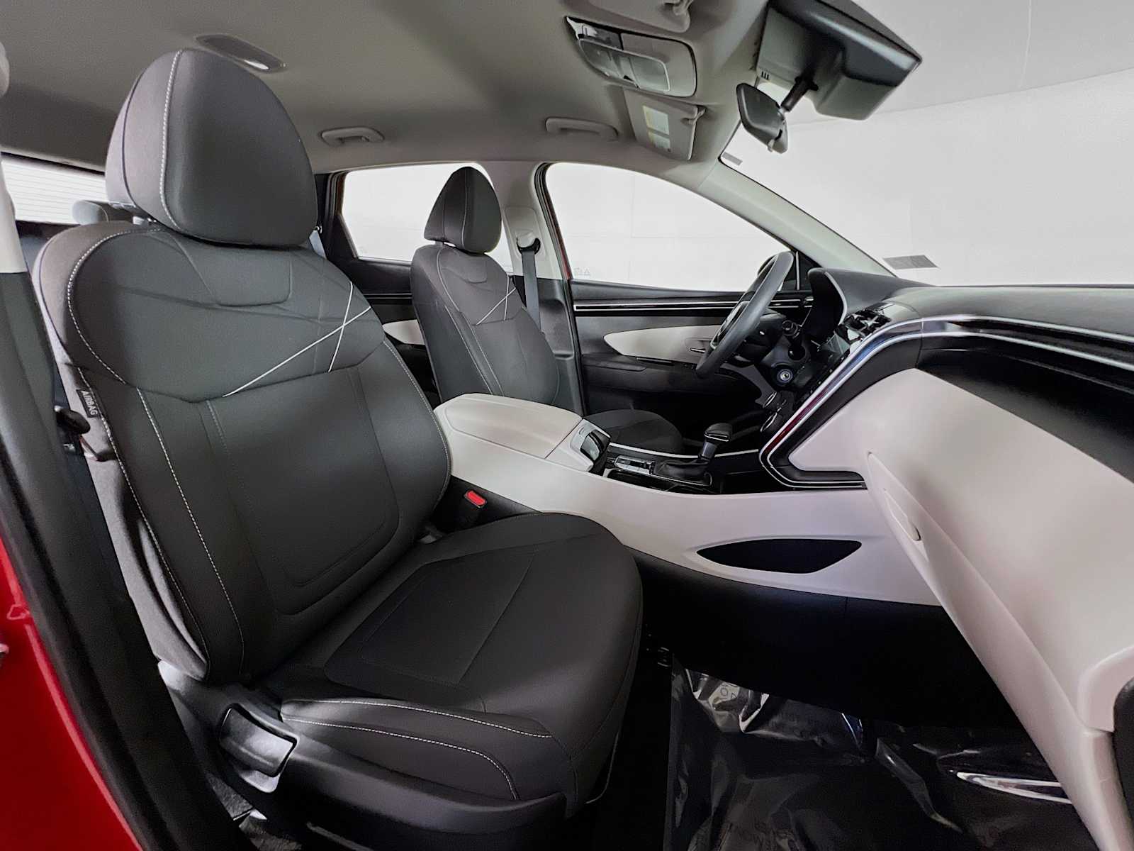 2023 Hyundai Tucson SE - Photo 26