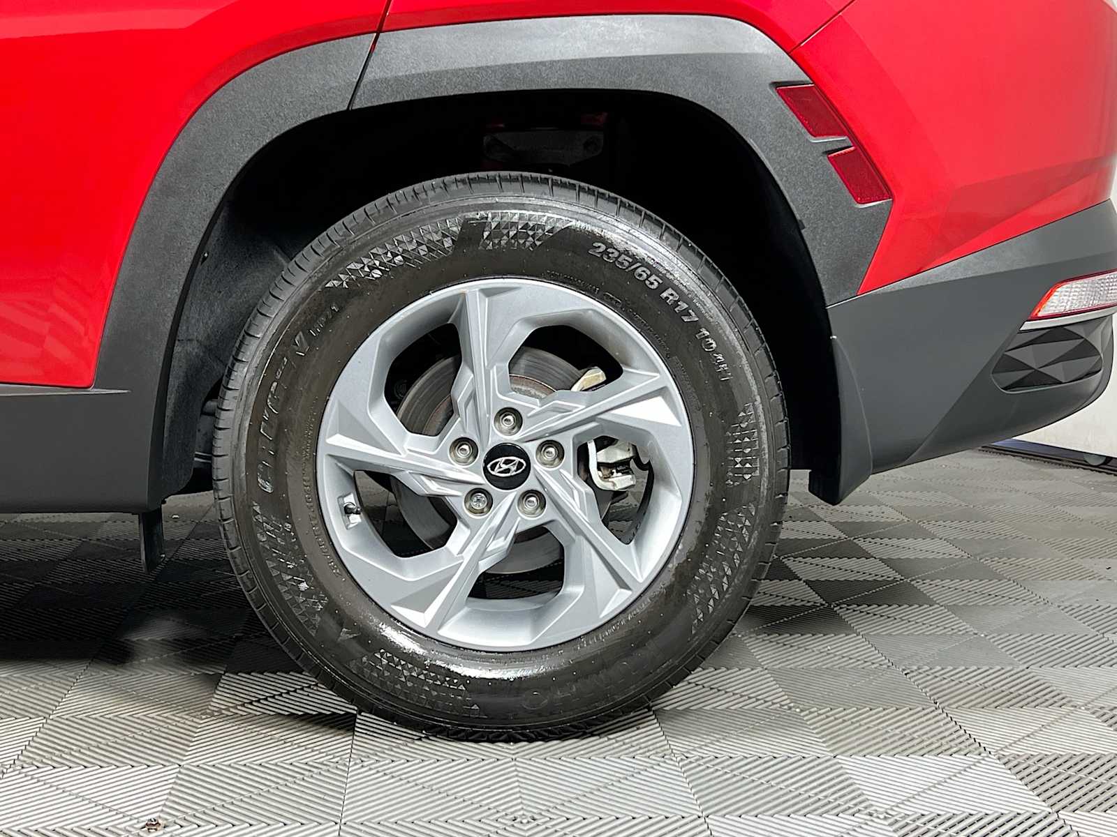 2023 Hyundai Tucson SE - Photo 29