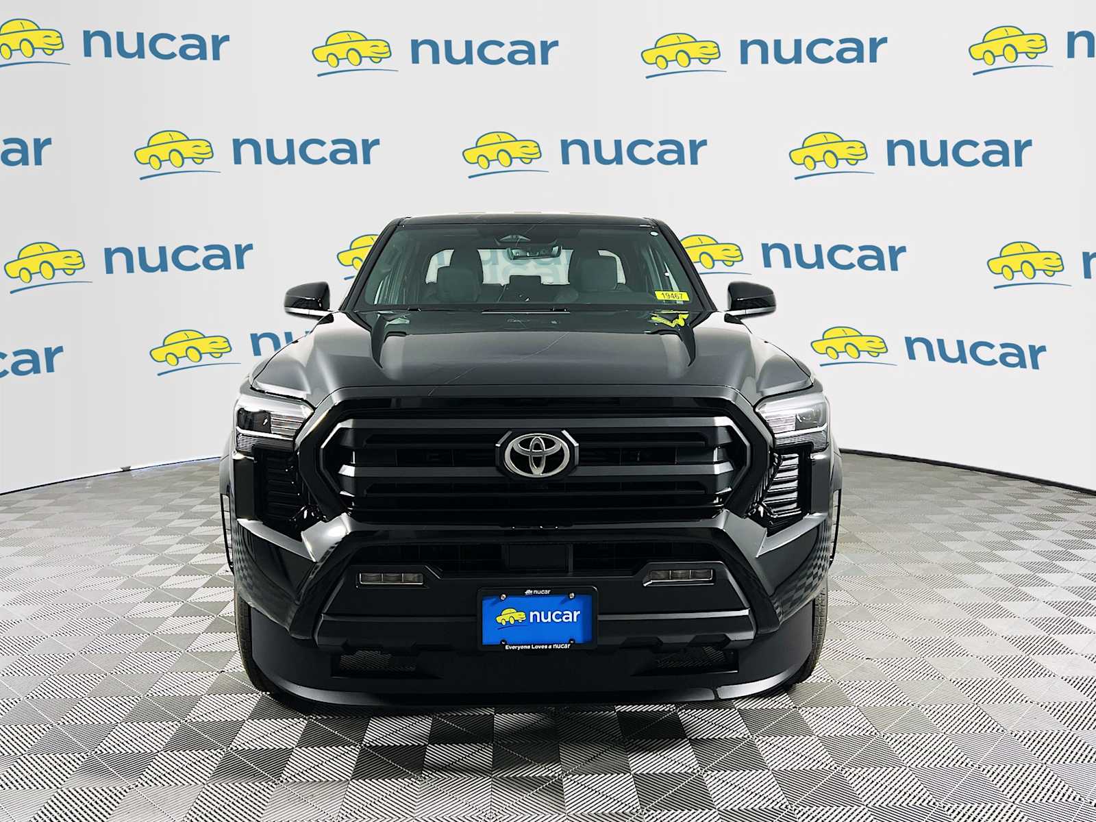 2025 Toyota Tacoma SR5 - Photo 2