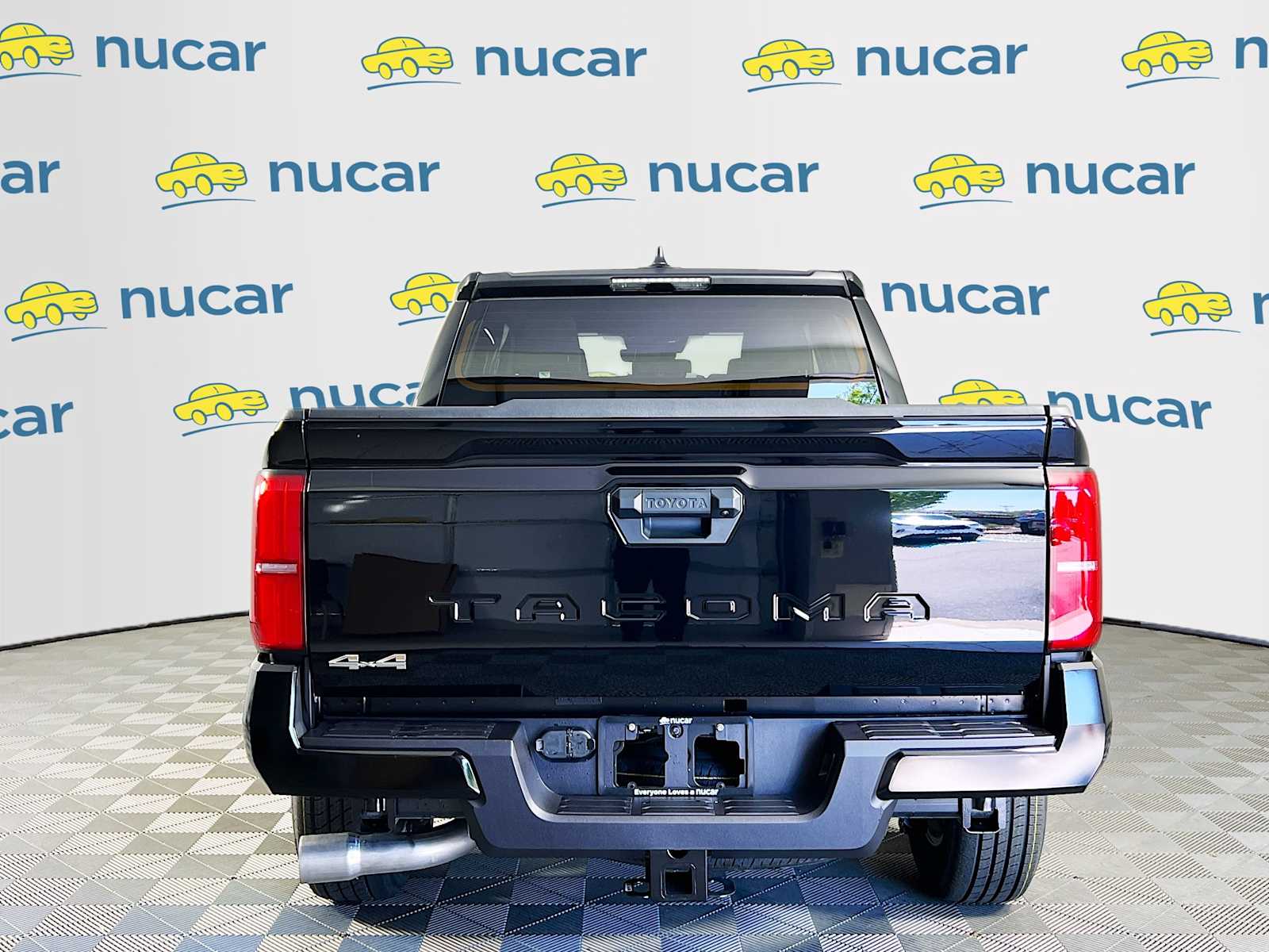 2025 Toyota Tacoma SR5 - Photo 5