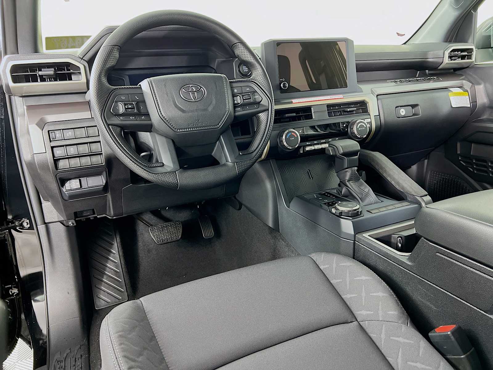 2025 Toyota Tacoma SR5 - Photo 6