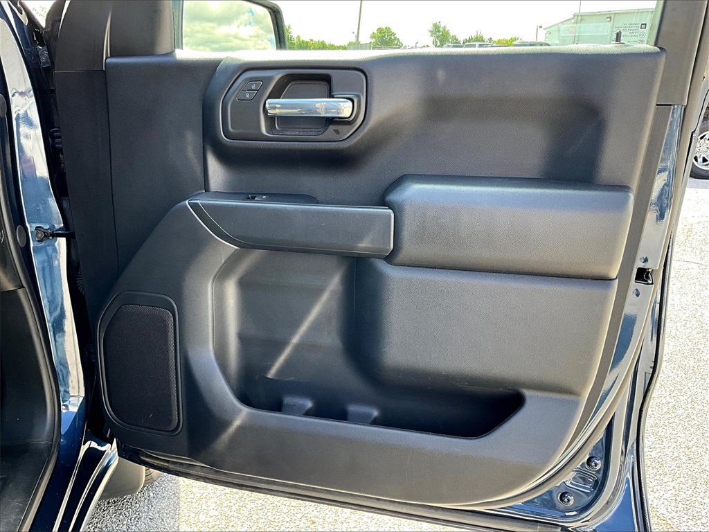 2022 Chevrolet Silverado 1500 Custom - Photo 12