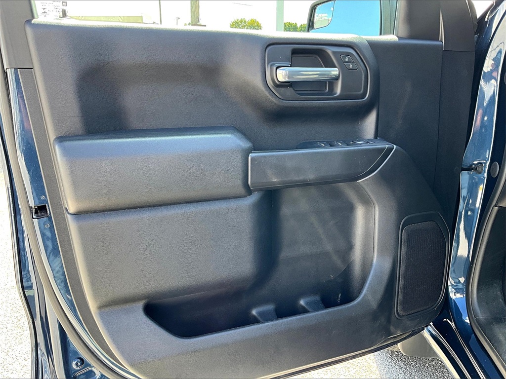 2022 Chevrolet Silverado 1500 Custom - Photo 9