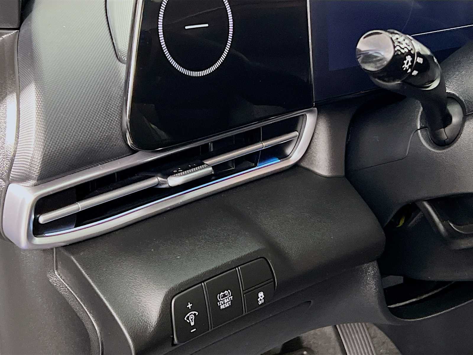 2024 Hyundai Elantra Hybrid Blue - Photo 10