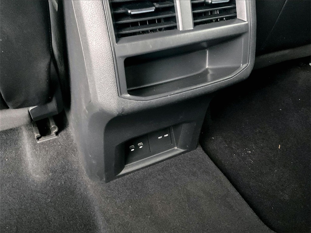 2021 Volkswagen Atlas Cross Sport 3.6L V6 SE w/Technology - Photo 25