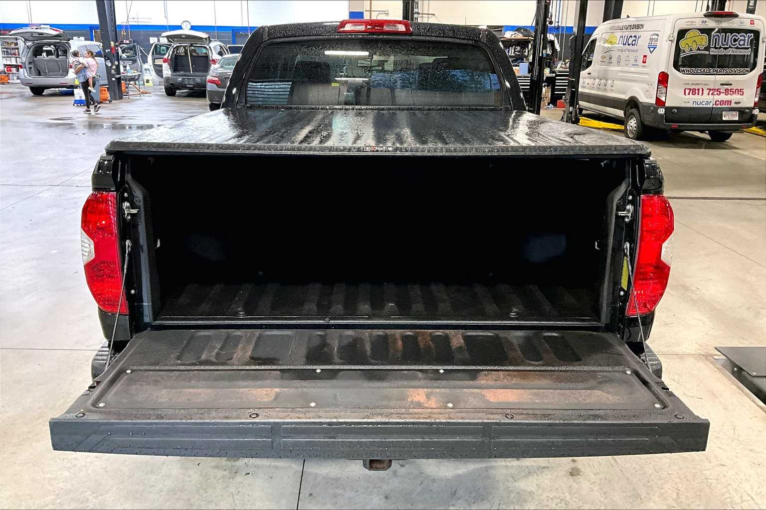 2019 Toyota Tundra Limited - Photo 32