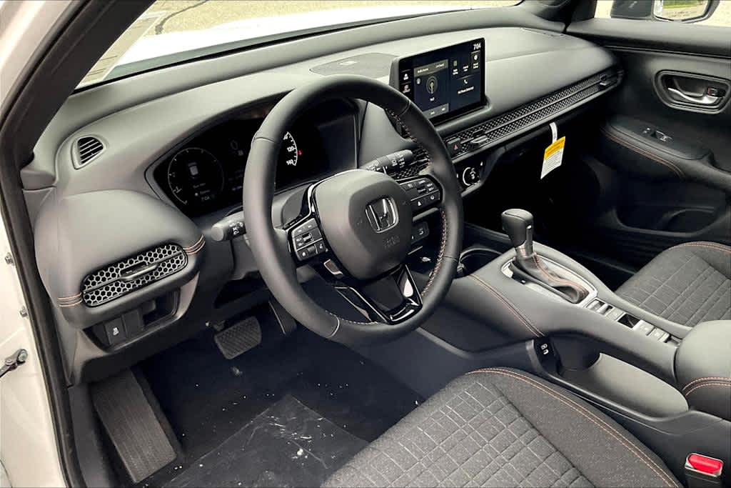 2026 Honda HR-V Sport - Photo 8