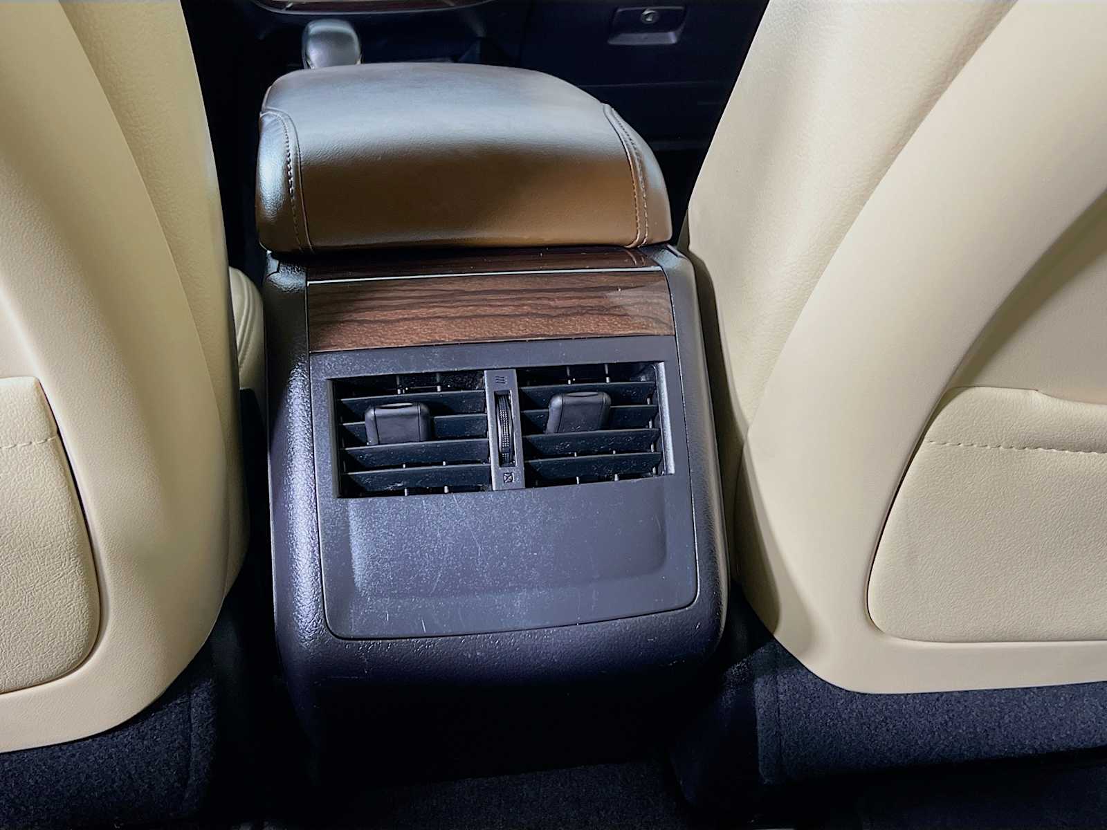 2015 Toyota Avalon Limited - Photo 25