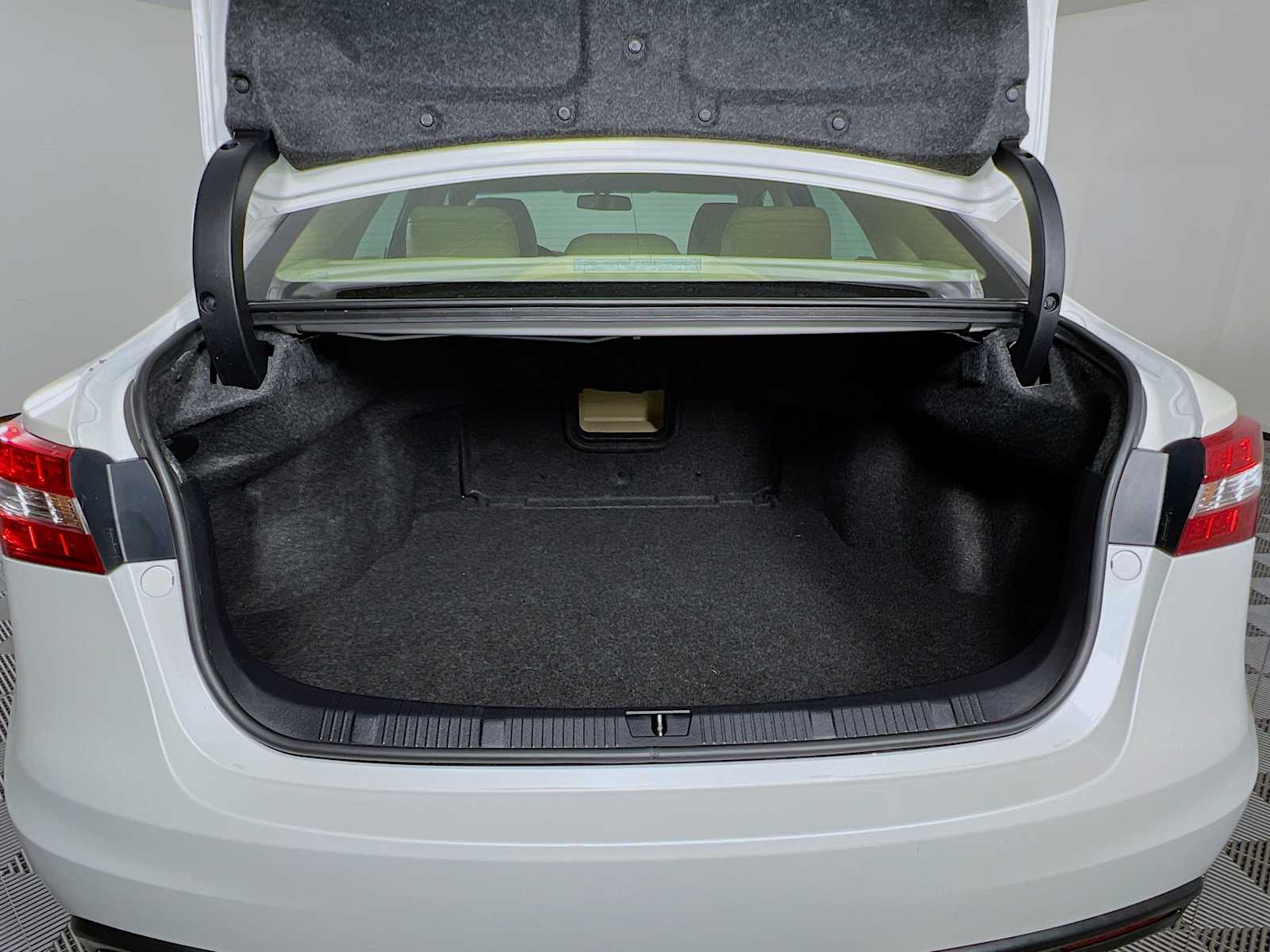 2015 Toyota Avalon Limited - Photo 26