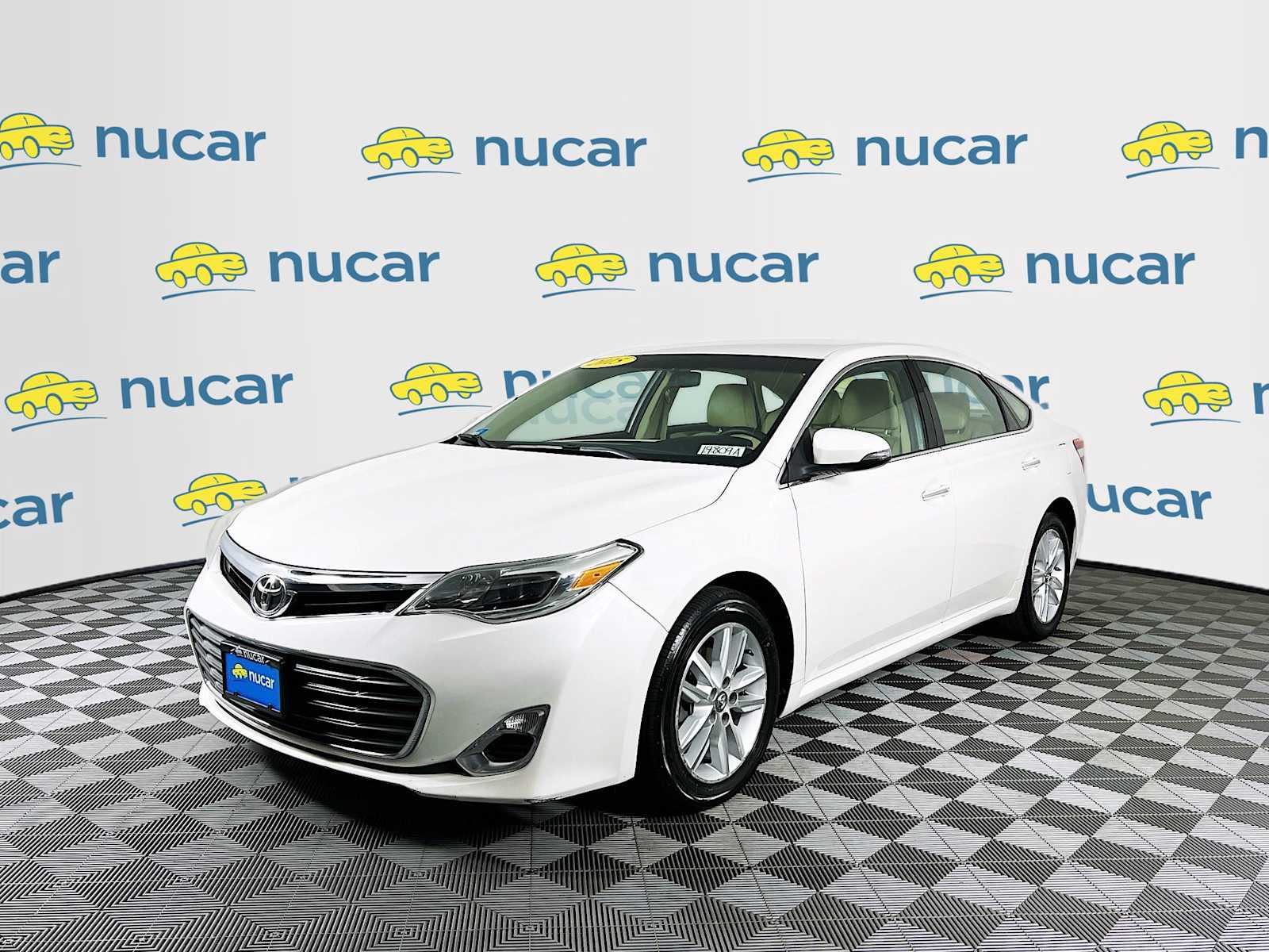 2015 Toyota Avalon Limited - Photo 3