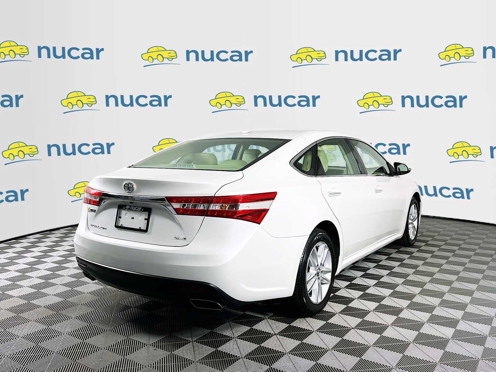 2015 Toyota Avalon Limited - Photo 7