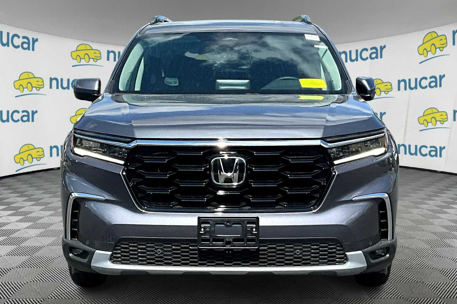 2025 Honda Pilot Touring+ - Photo 3