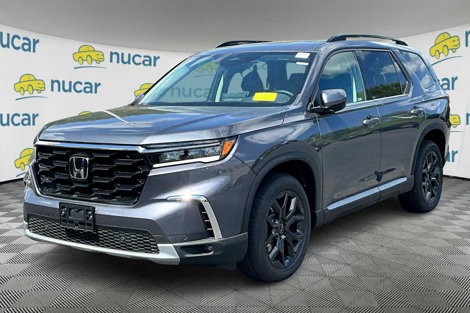2025 Honda Pilot Touring+ - Photo 4