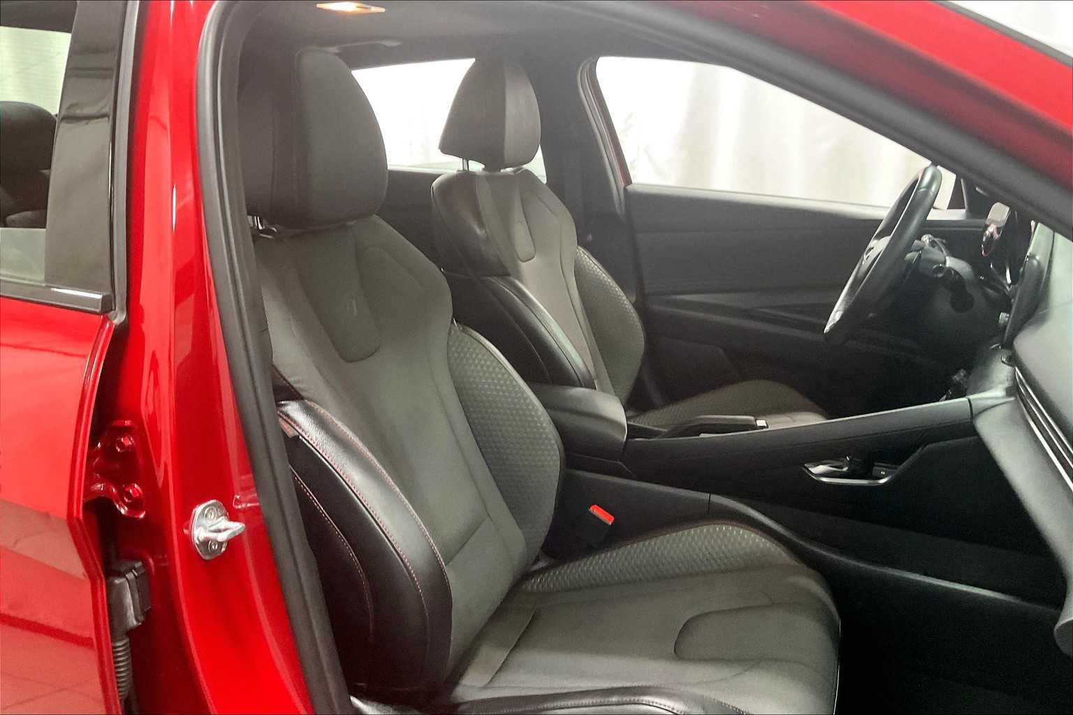 2022 Hyundai Elantra N Line - Photo 11