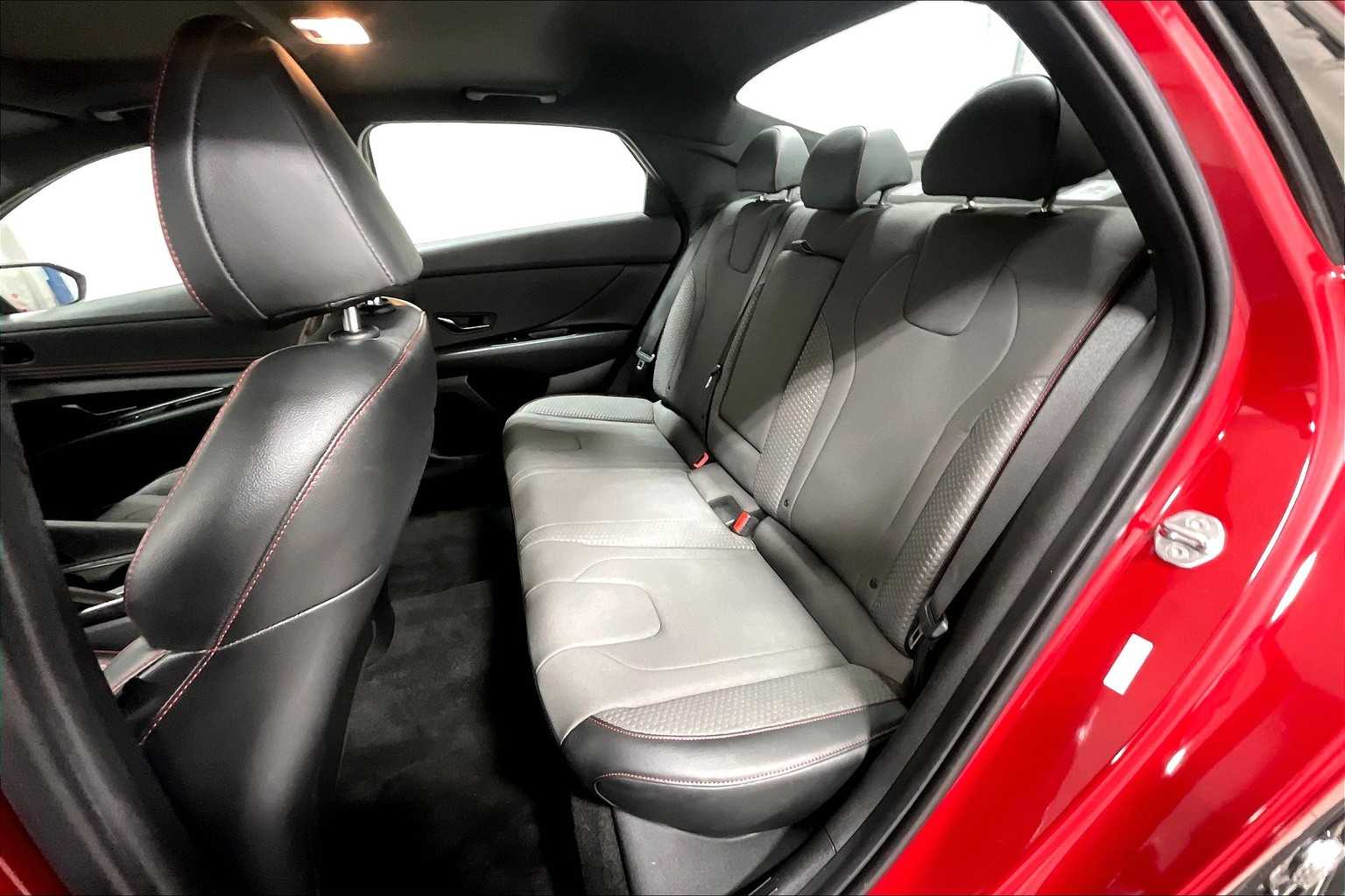 2022 Hyundai Elantra N Line - Photo 15