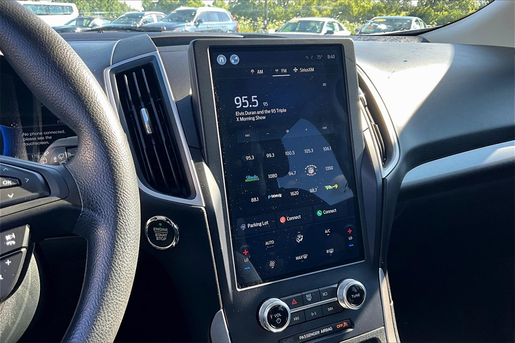 2022 Ford Edge SE - Photo 18