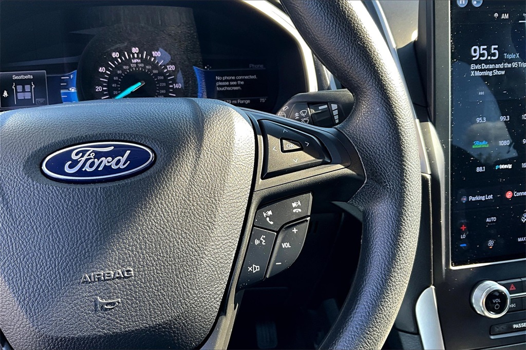 2022 Ford Edge SE - Photo 24