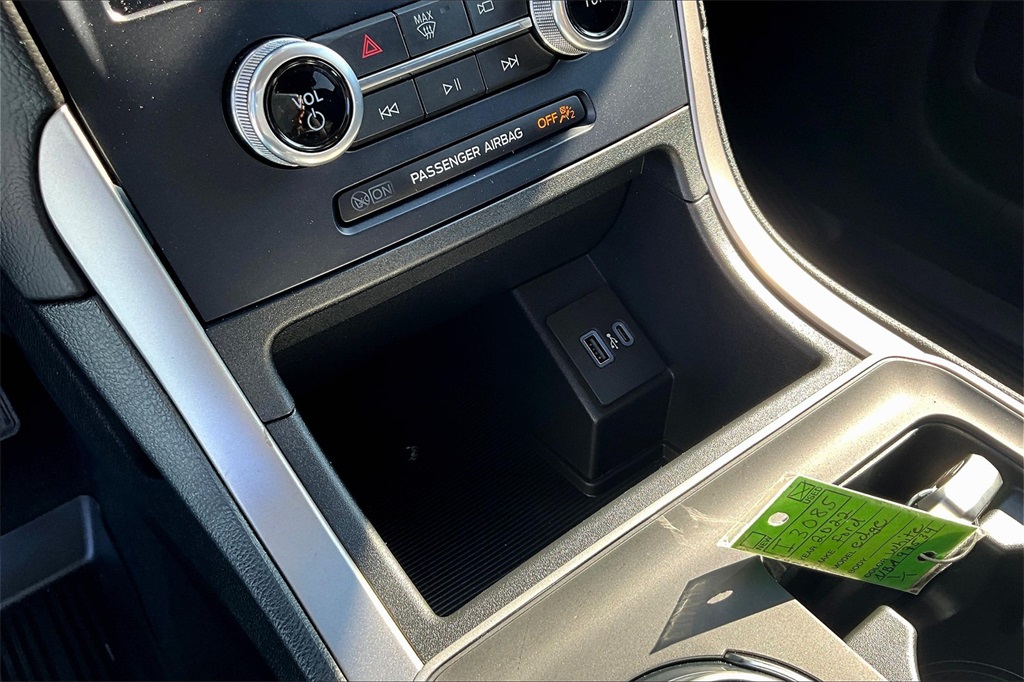 2022 Ford Edge SE - Photo 27