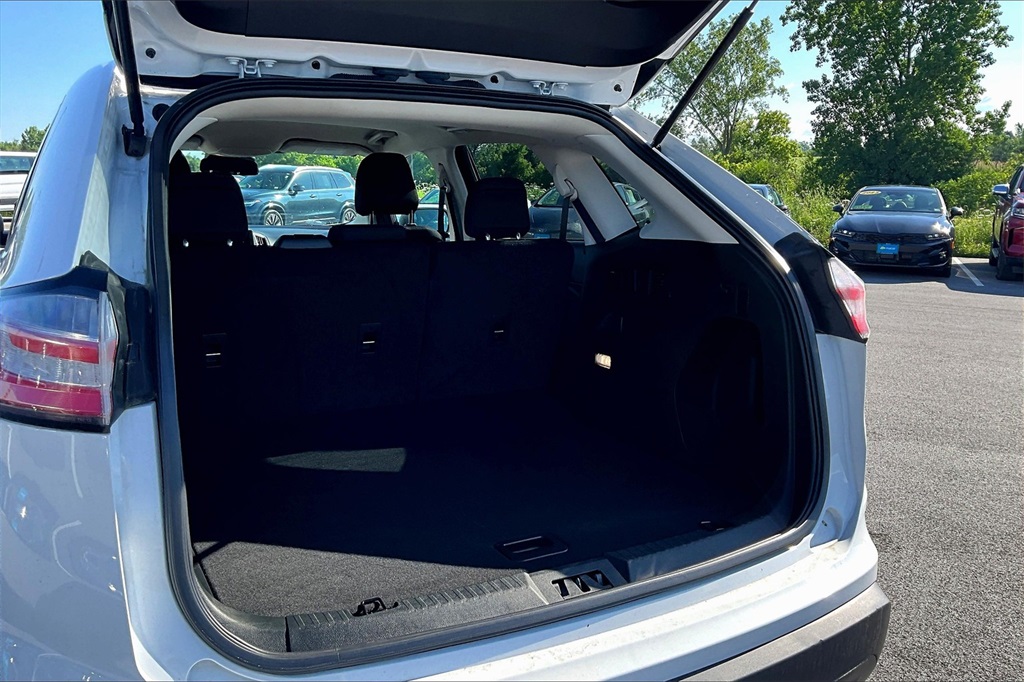 2022 Ford Edge SE - Photo 37
