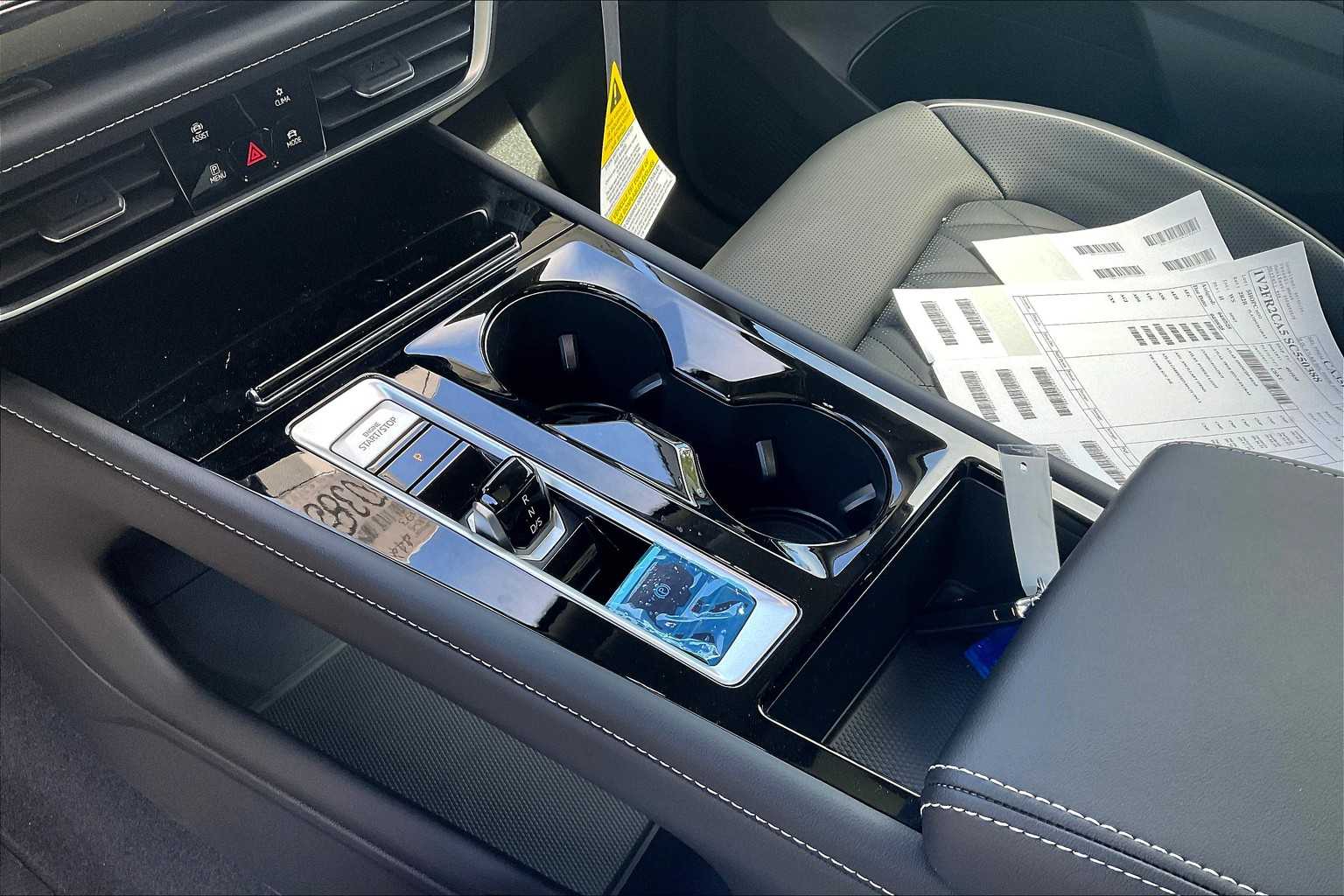 2025 Volkswagen Atlas 2.0T SEL Premium R-Line - Photo 14