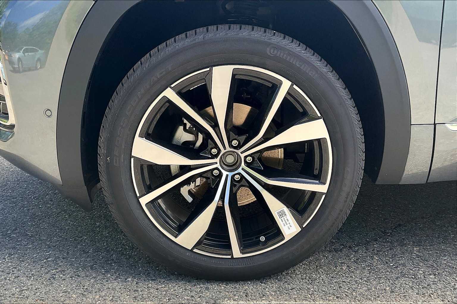 2025 Volkswagen Atlas 2.0T SEL Premium R-Line - Photo 8