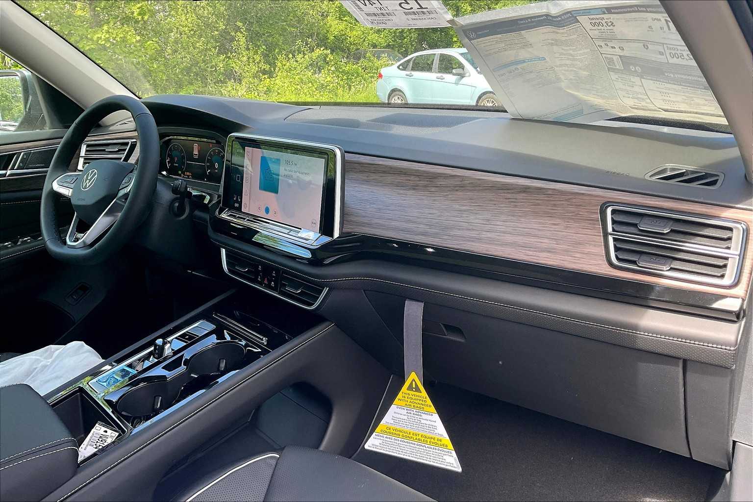 2025 Volkswagen Atlas 2.0T SEL Premium R-Line - Photo 10