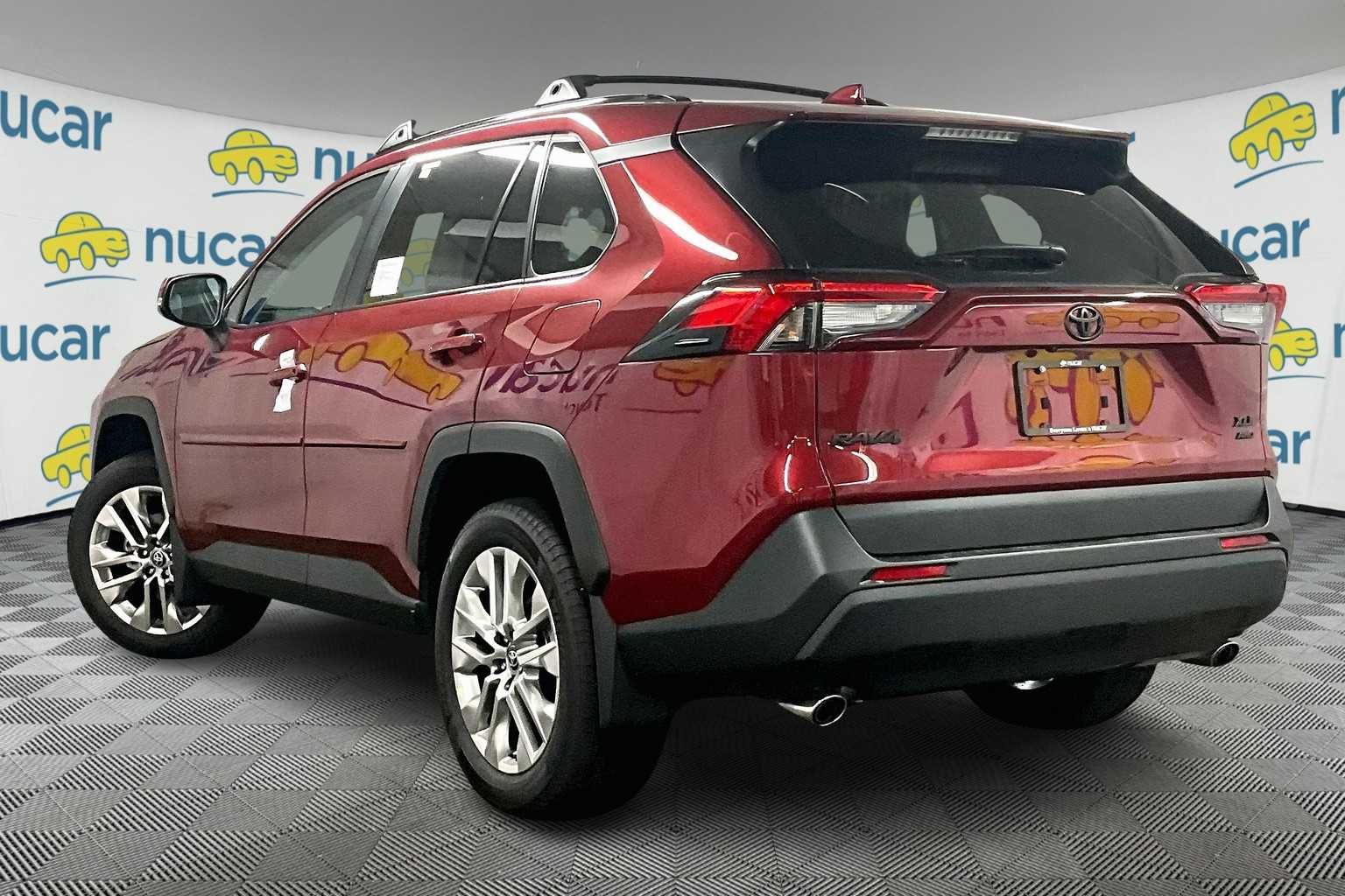 2025 Toyota RAV4 XLE Premium - Photo 5