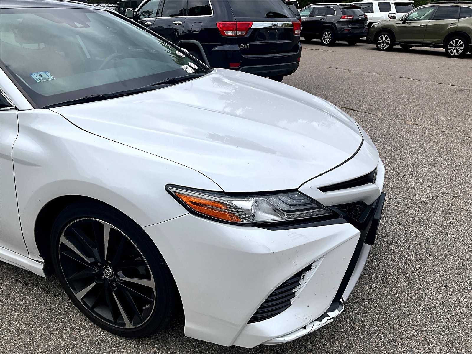 2019 Toyota Camry XSE V6 - Photo 5