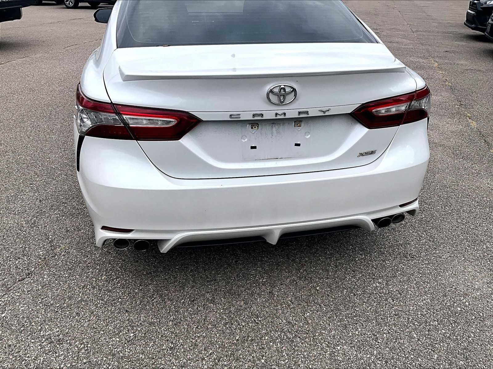 2019 Toyota Camry XSE V6 - Photo 7