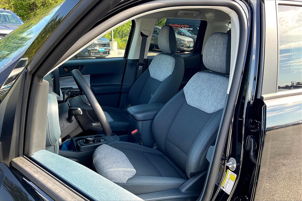 2025 Ford Maverick XLT - Photo 11