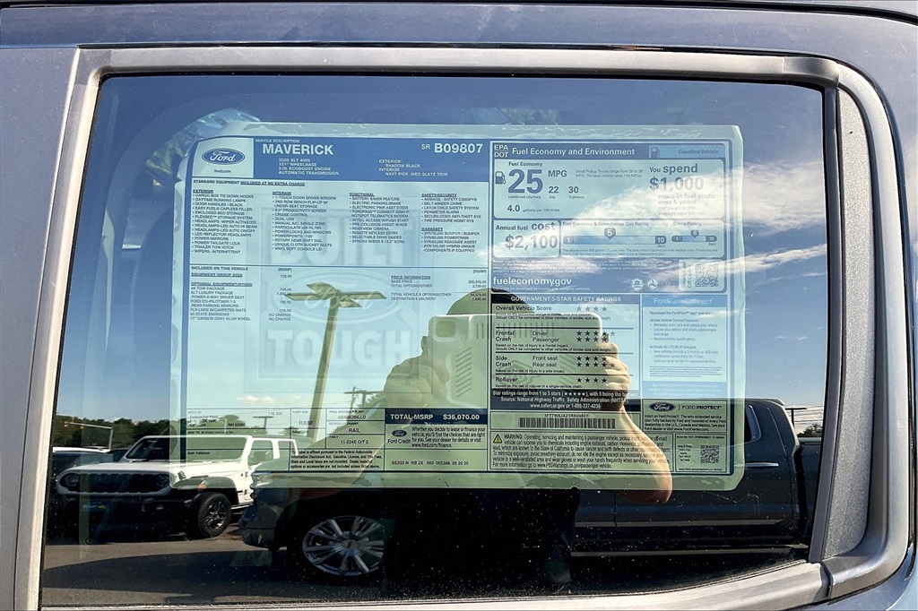 2025 Ford Maverick XLT - Photo 17