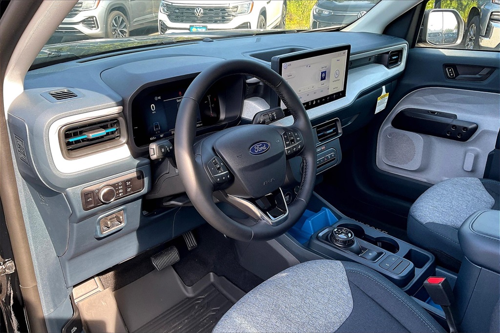 2025 Ford Maverick XLT - Photo 9