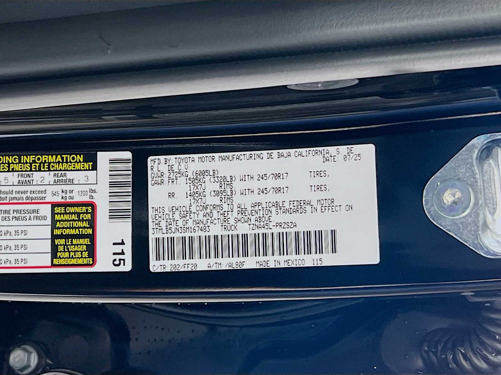2025 Toyota Tacoma SR5 - Photo 19