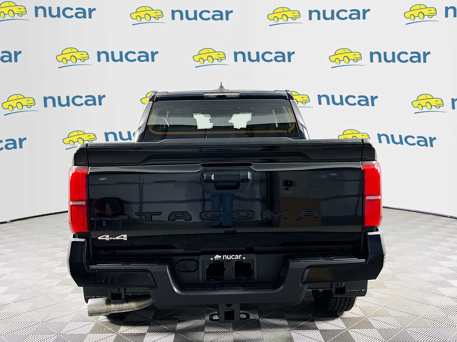 2025 Toyota Tacoma SR5 - Photo 5