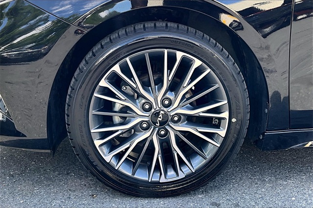 2022 Kia Forte GT-Line - Photo 17