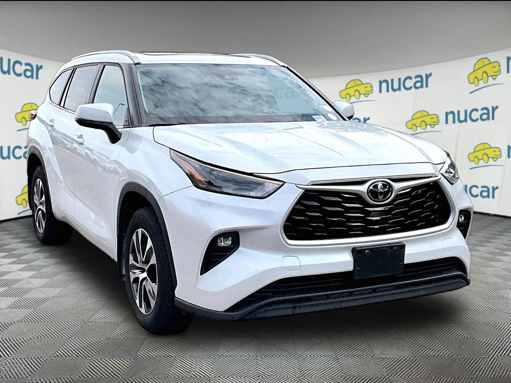 2023 Toyota Highlander XLE