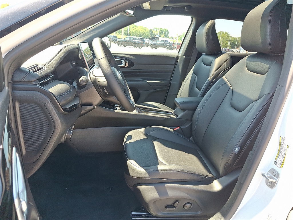 2025 Jeep Compass Limited - Photo 9
