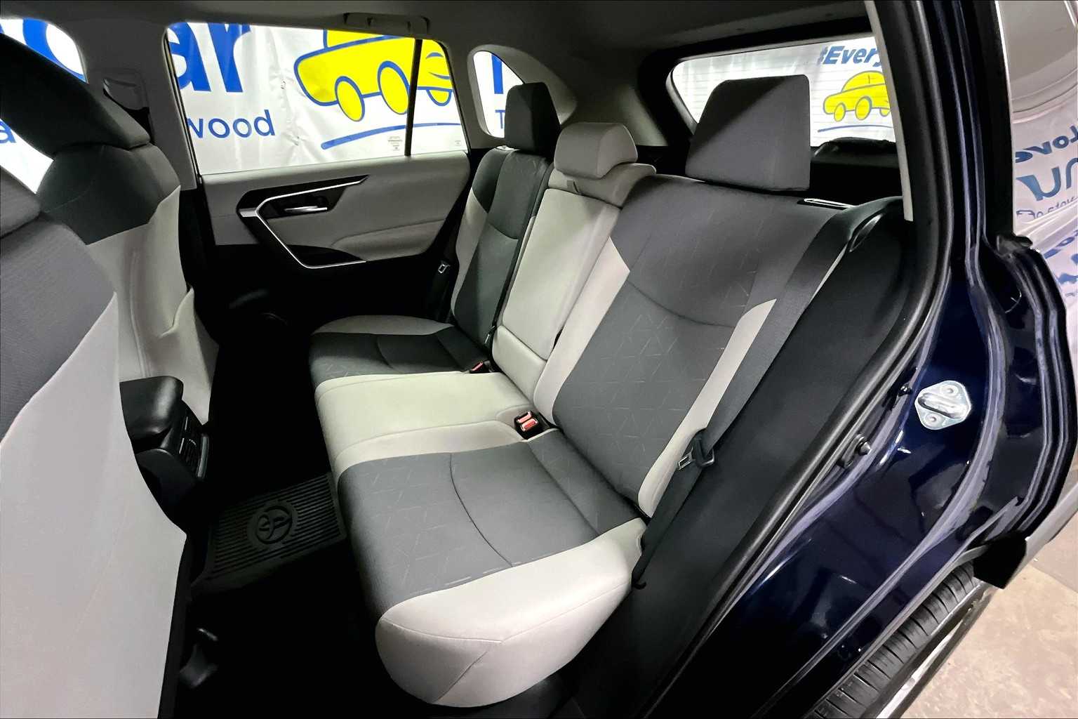 2019 Toyota RAV4 XLE - Photo 15
